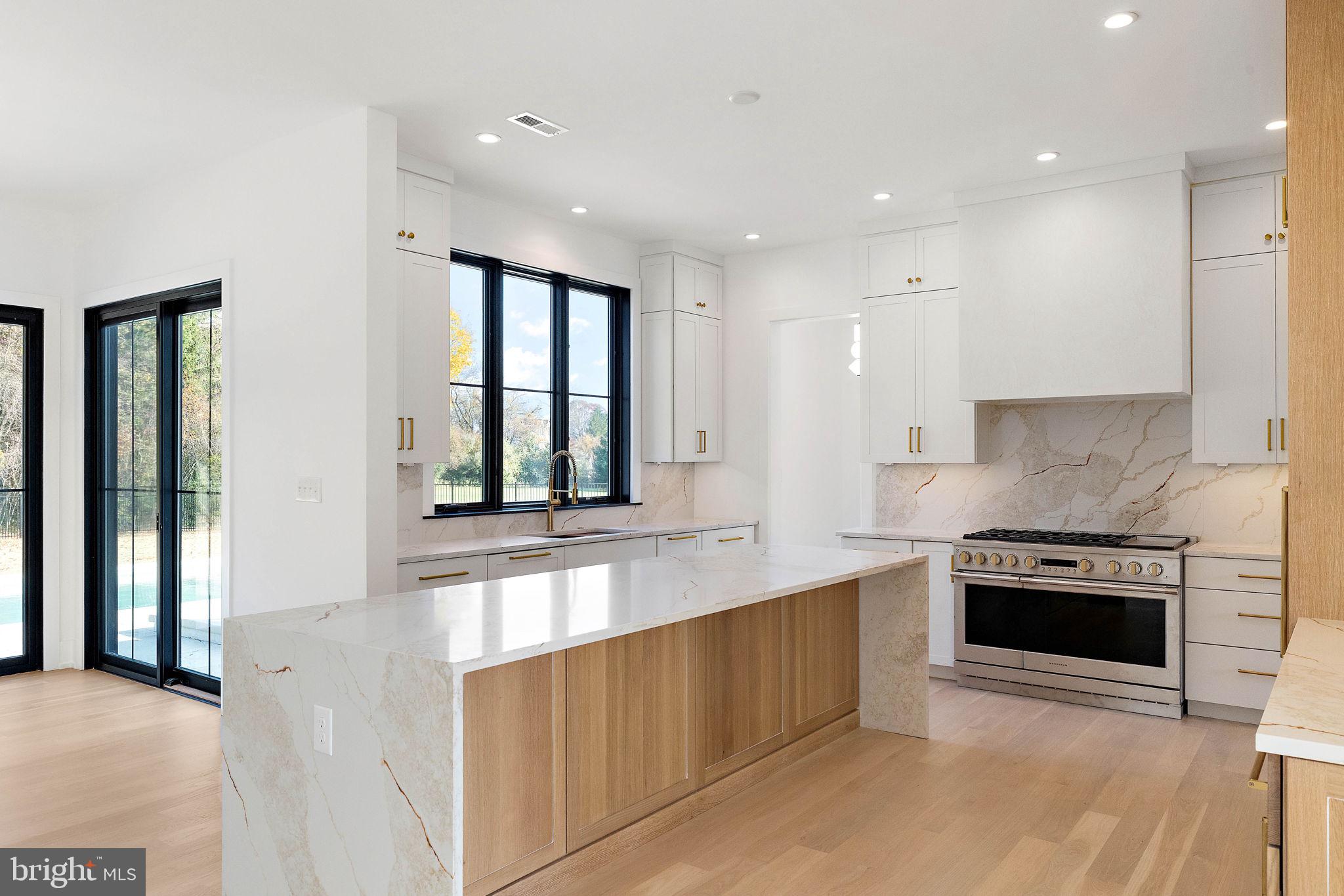 THE WOODS AT ROSE TREE - Residential