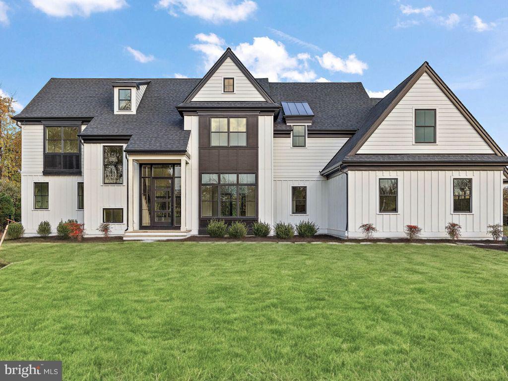 Final Opportunity at The Woods at Rose Tree by Hellings Builders, only 1 homesite remains! Located just outside the charming town of Media, this brand new construction single family home offers the perfect blend of luxury and convenience. The 4 bedroom, 3.2 bath Newtown model offers so many options to customize! Upon entry, you are greeted with understated elegance in the spacious foyer that flows into the bright great room, kitchen, and breakfast room. A dining room and a study complete the first floor. Upstairs, find a luxurious master bedroom and its upscale bathroom and walk-in closets. A bedroom with an en-suite bathroom, two more bedrooms, a hall bath, and the laundry room are on the second floor as well. As if there isn't enough space already, enjoy a finished basement for additional entertainment space! Why do we LOVE Hellings Builders? Quality craftsmanship, trusted materials, the ability to customize and hands on involvement with the owner of the company. Plus work with Z Domus Designs to design your dream interior! Media, in Delaware County features charming restaurants, shopping and the Media Train Station offering access directly into Center City Philadelphia. Located near Rt 476 and Rt 1 for convenience to the Philadelphia International Airport, Glen Mills, King of Prussia, and the Main Line. Plus, you'll enjoy nearby Main Line Health, YMCA, fitness studios, Promenade at Granite Run and so much more. Actual home finishes and pricing will vary depending on buyer selections. Please note that photos are of a completed similar model by the same builder.
