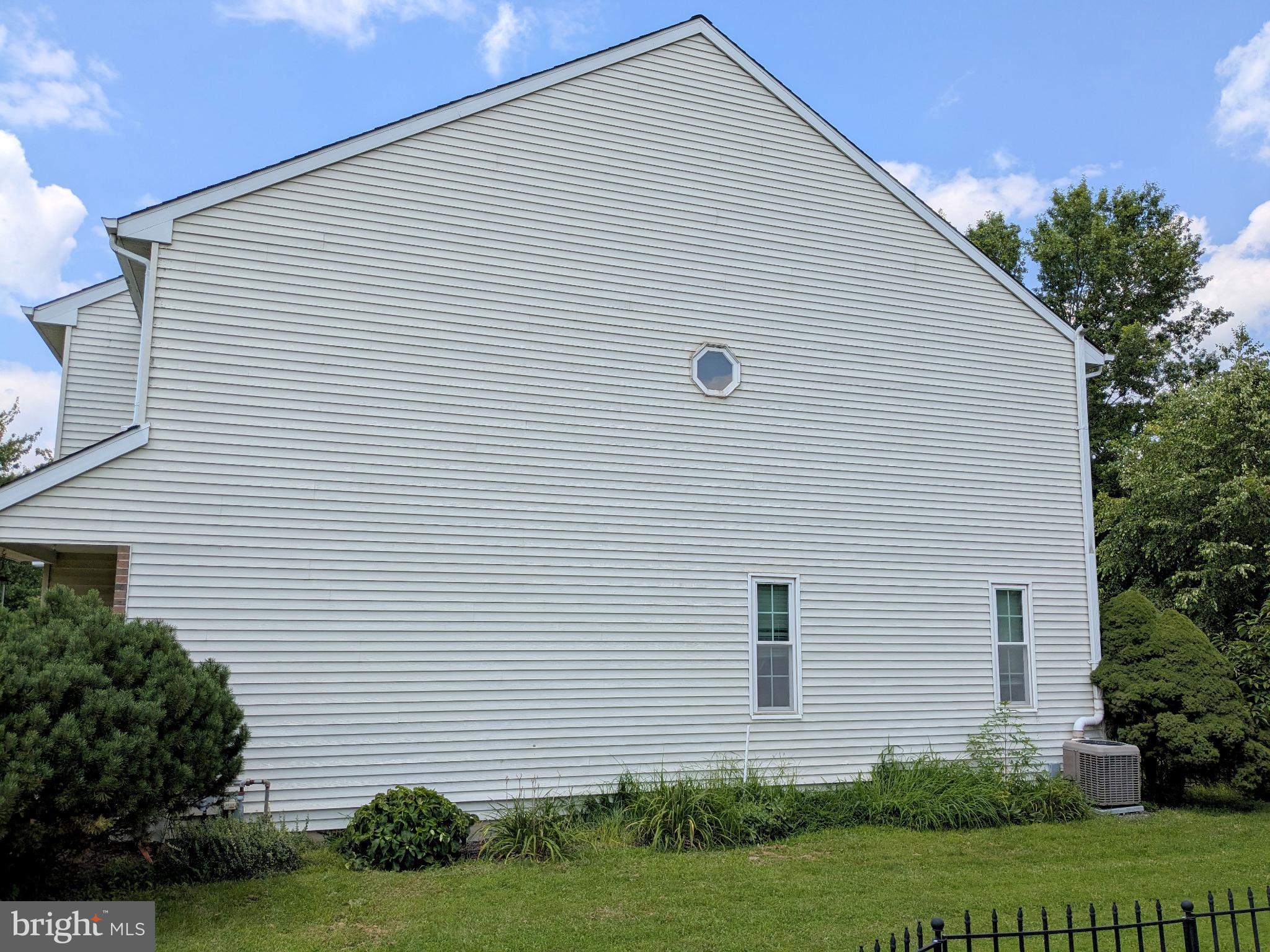 6176 MOUNTAIN LAUREL COURT