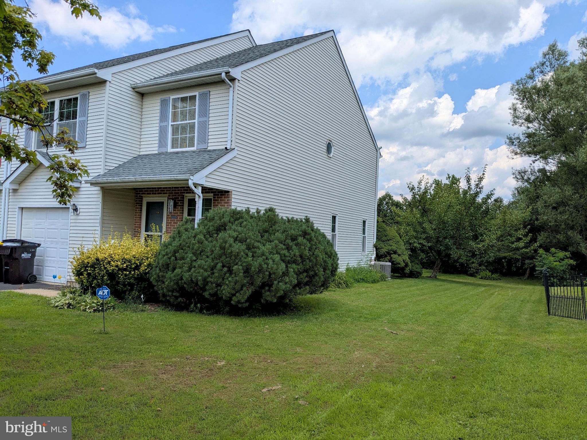 6176 MOUNTAIN LAUREL COURT