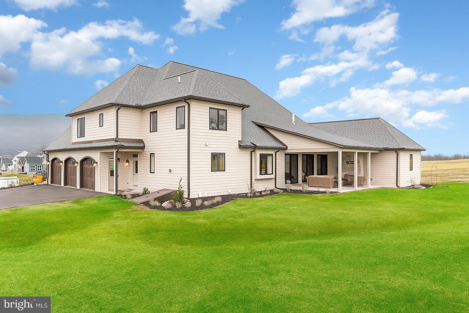 GLENDALE ESTATES - Residential