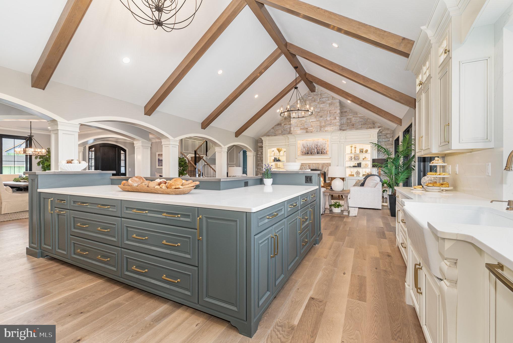 GLENDALE ESTATES - Residential