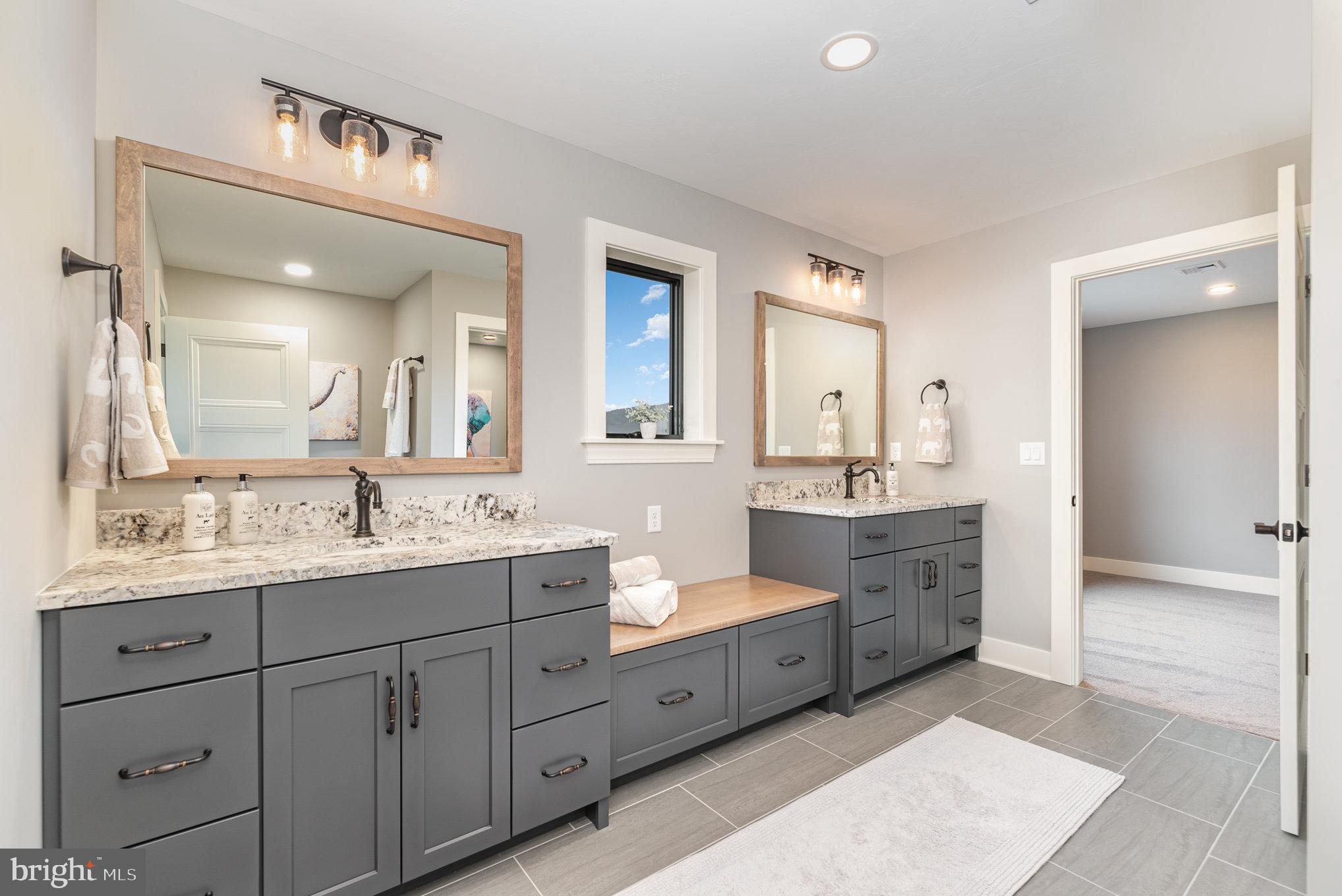 GLENDALE ESTATES - Residential