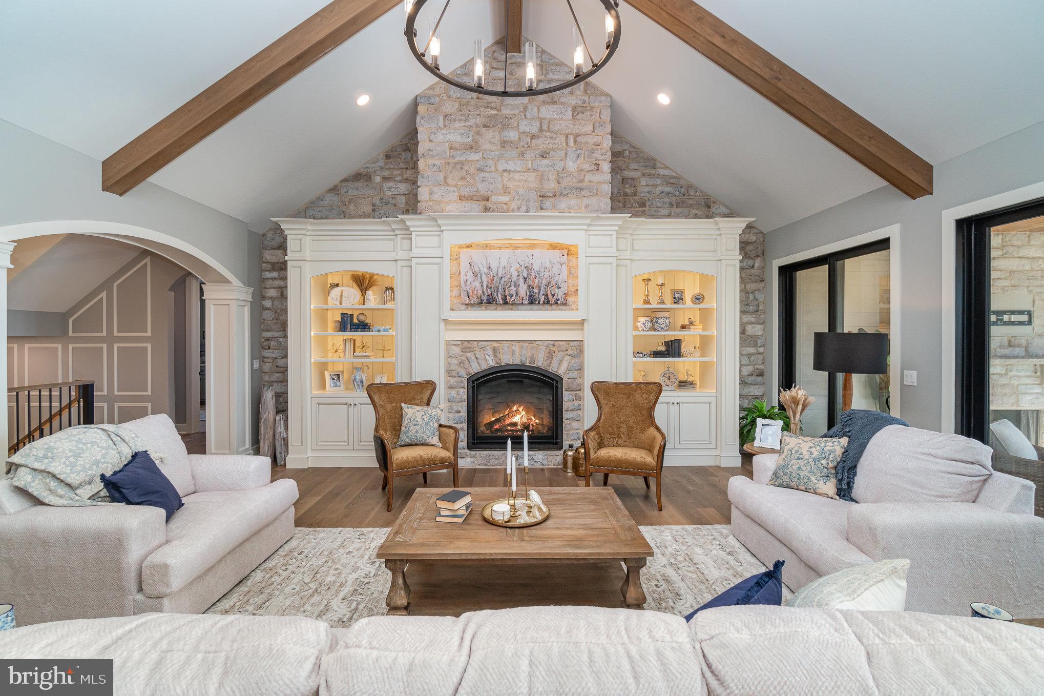 GLENDALE ESTATES - Residential