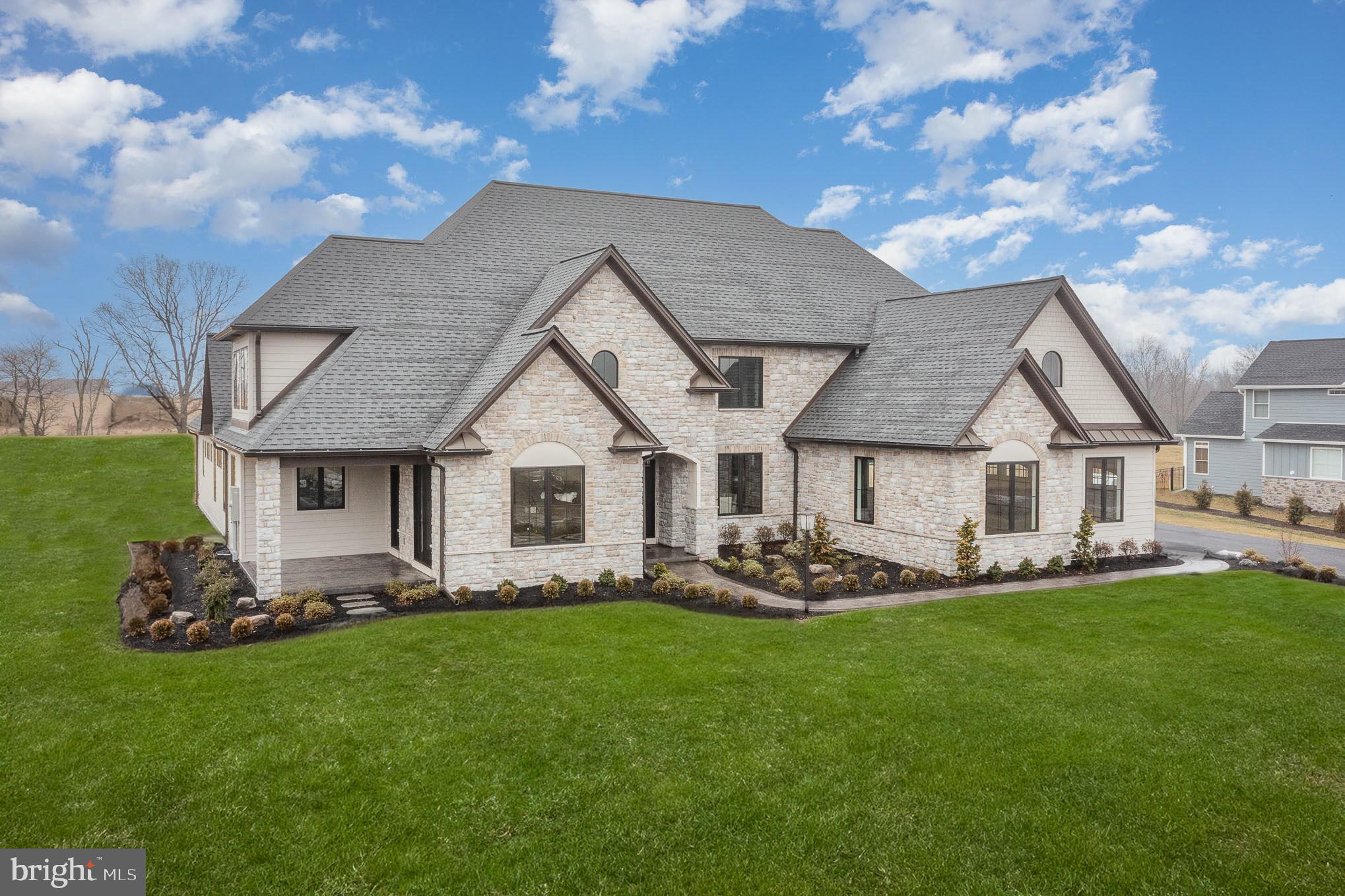 GLENDALE ESTATES - Residential