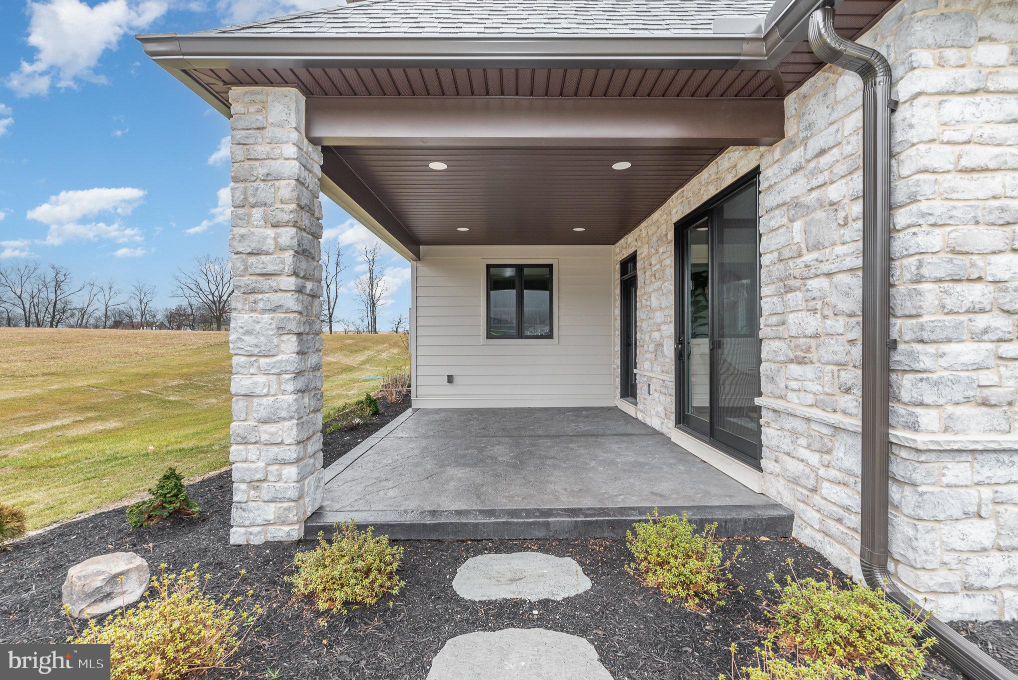 GLENDALE ESTATES - Residential