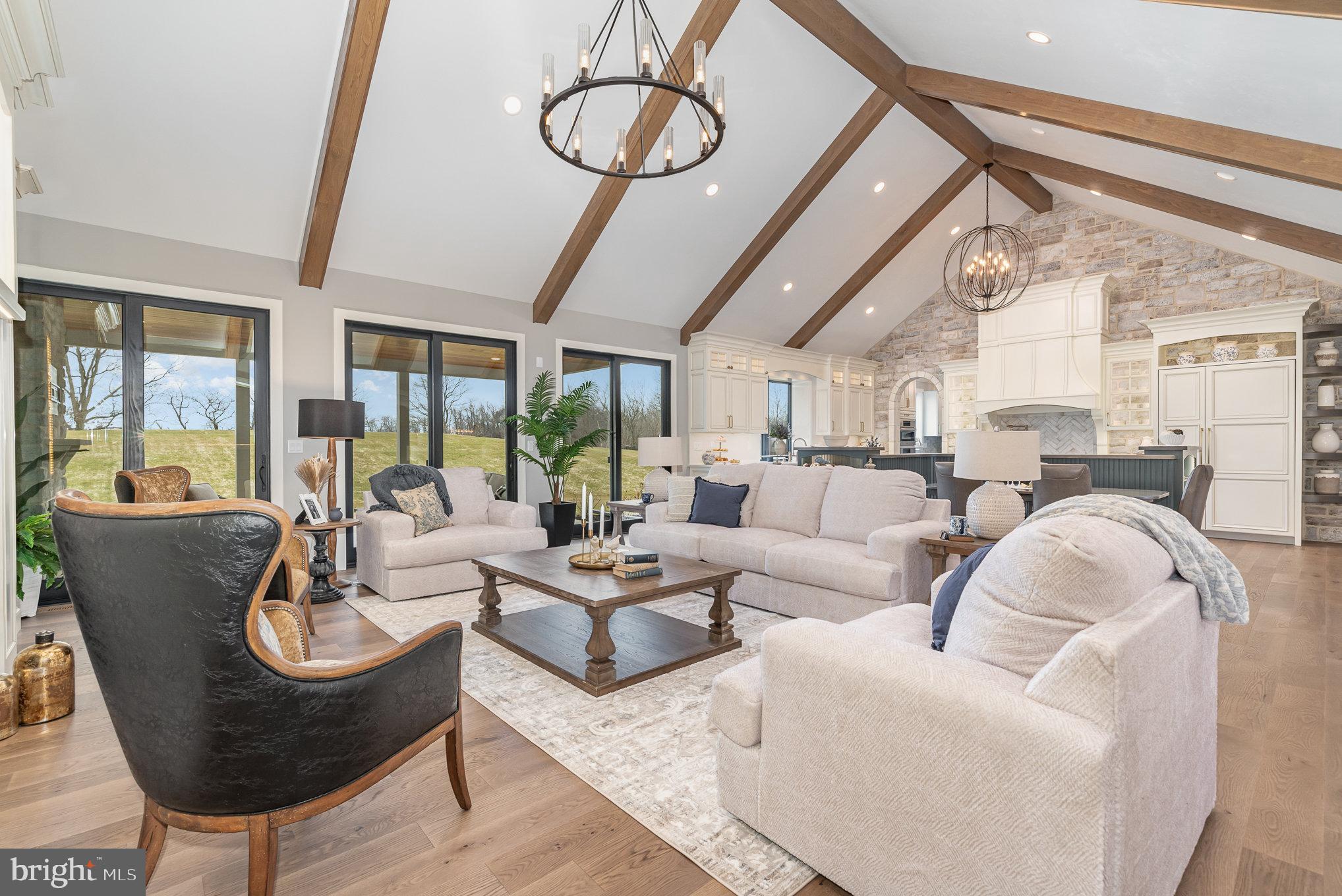 GLENDALE ESTATES - Residential