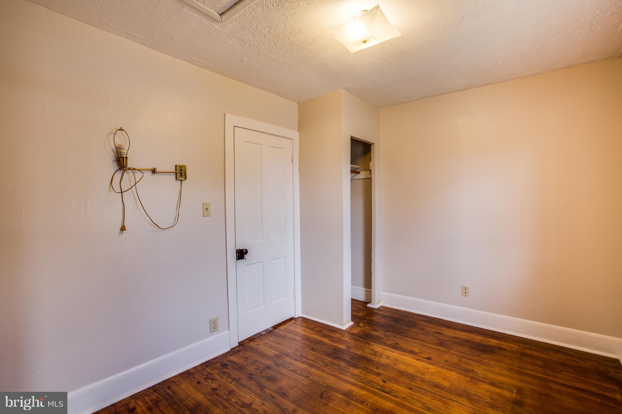 WHITE OAK - Residential Lease