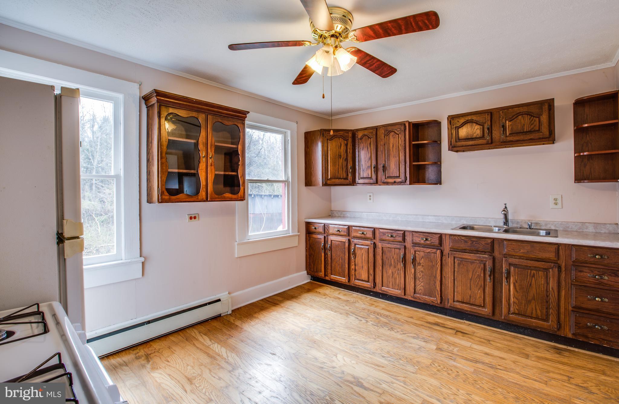 WHITE OAK - Residential Lease