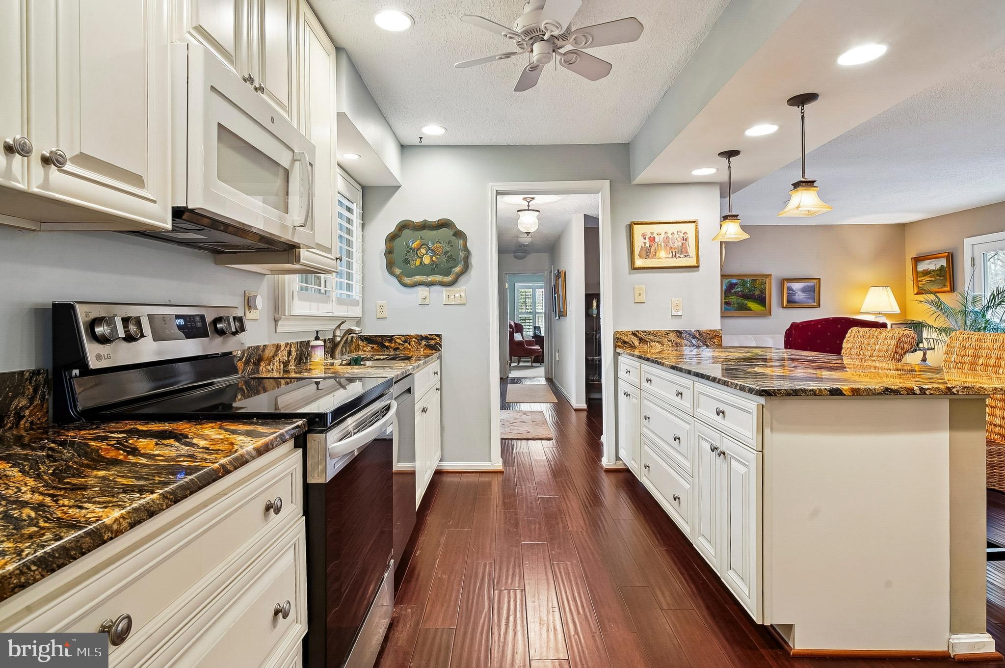 HERITAGE HARBOUR - Residential