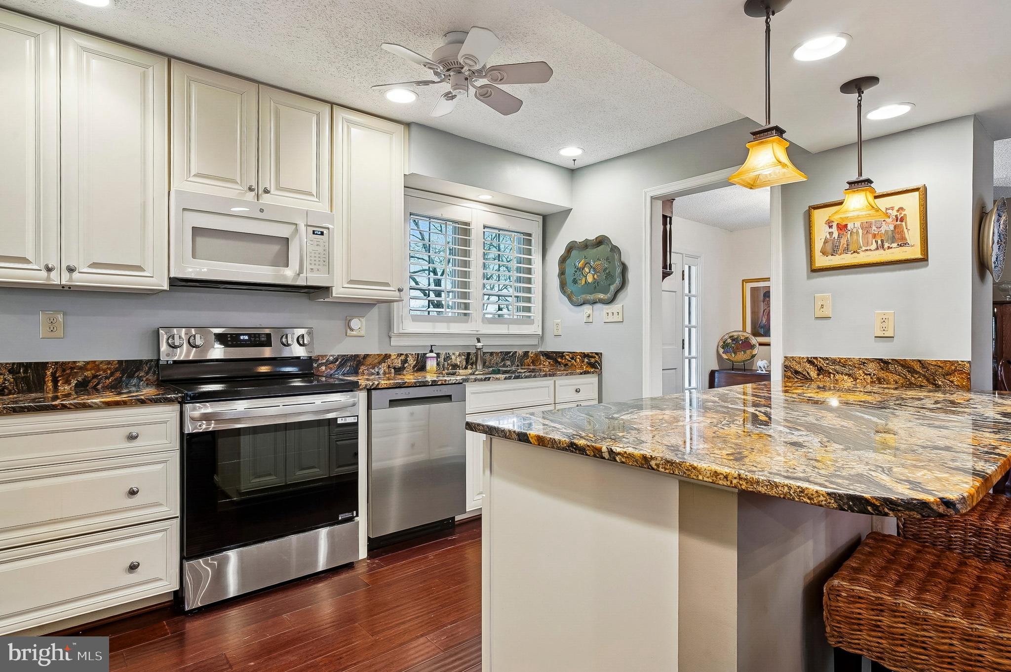 HERITAGE HARBOUR - Residential