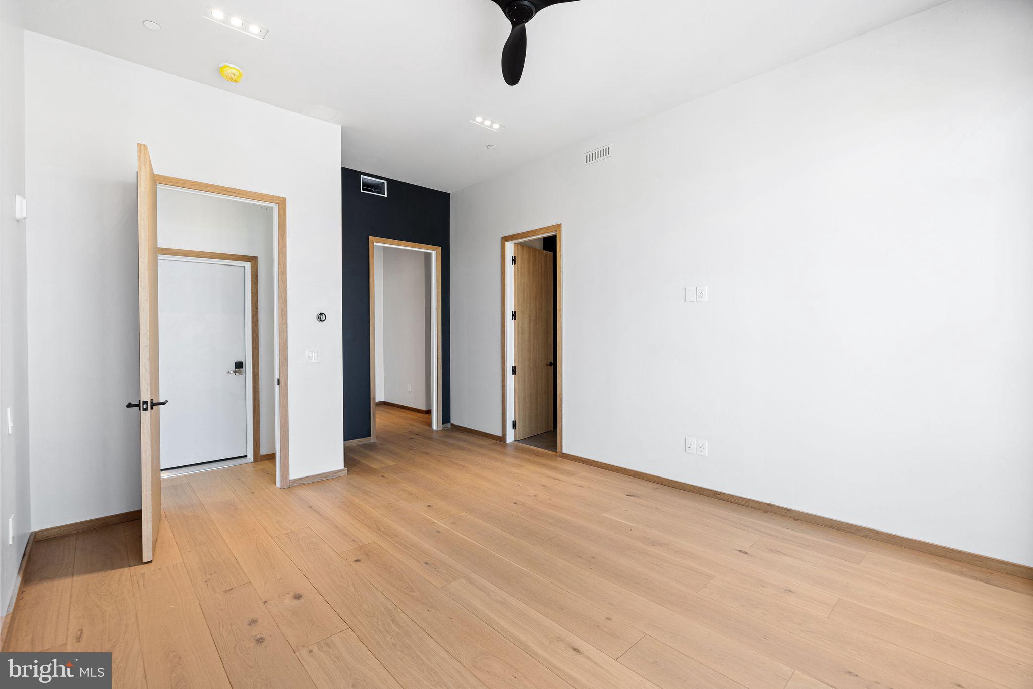 GRADUATE HOSPITAL - Residential