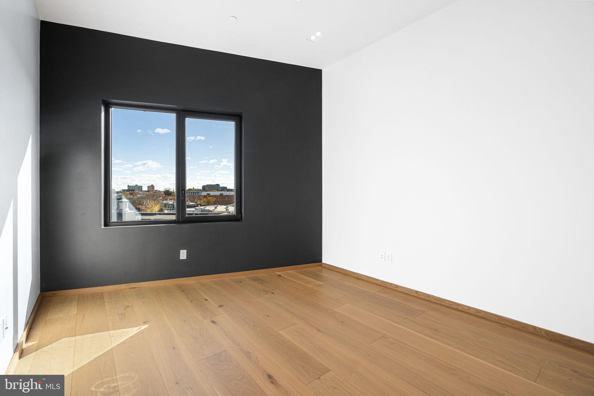 GRADUATE HOSPITAL - Residential