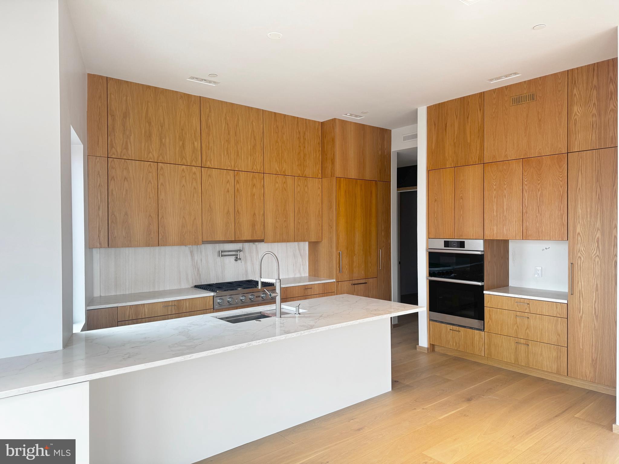 GRADUATE HOSPITAL - Residential