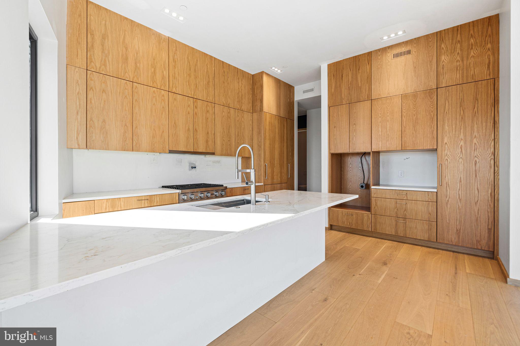 GRADUATE HOSPITAL - Residential