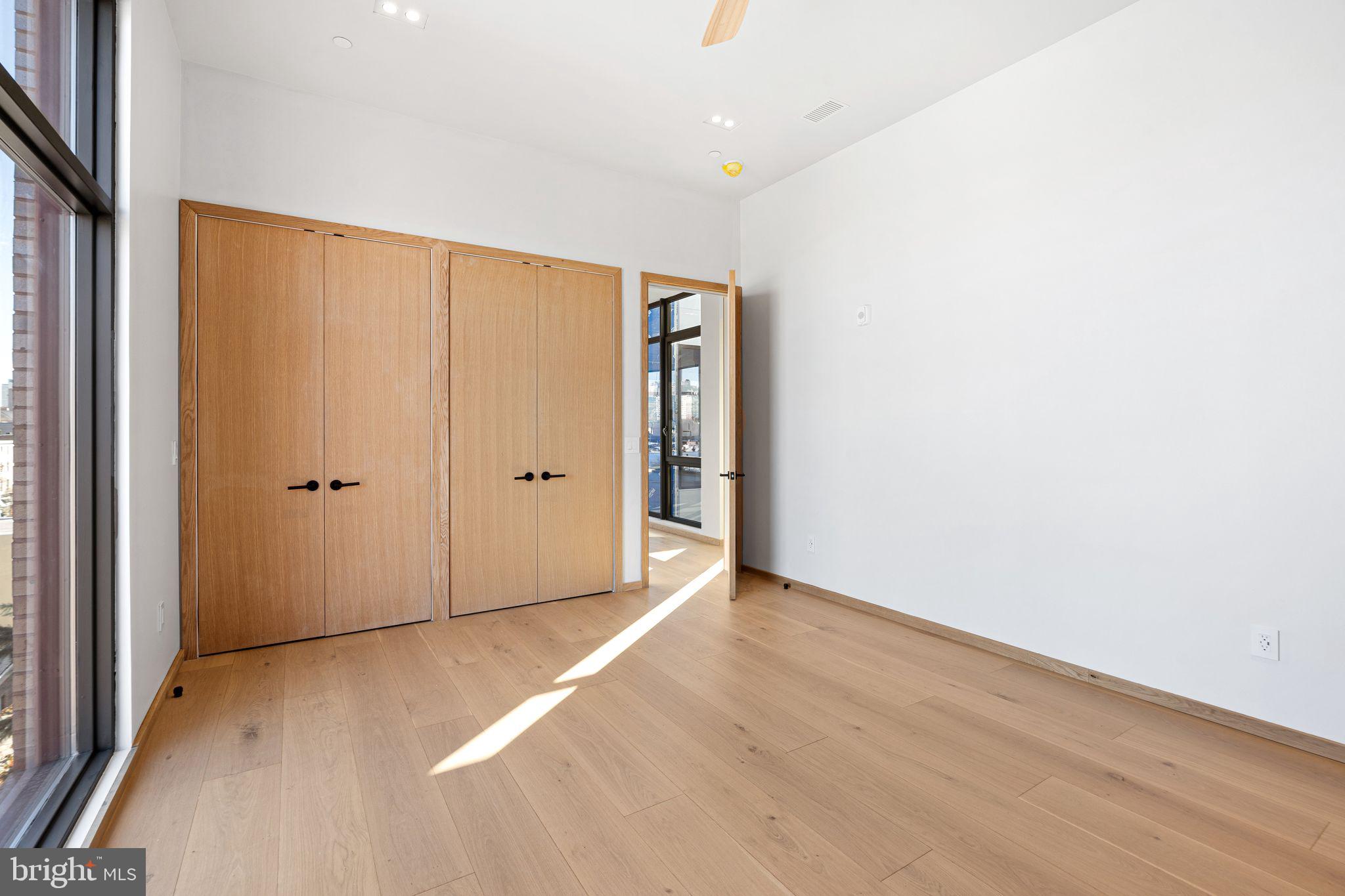 GRADUATE HOSPITAL - Residential