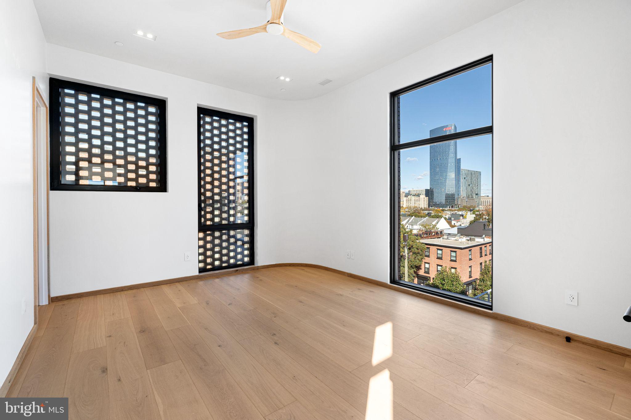 GRADUATE HOSPITAL - Residential