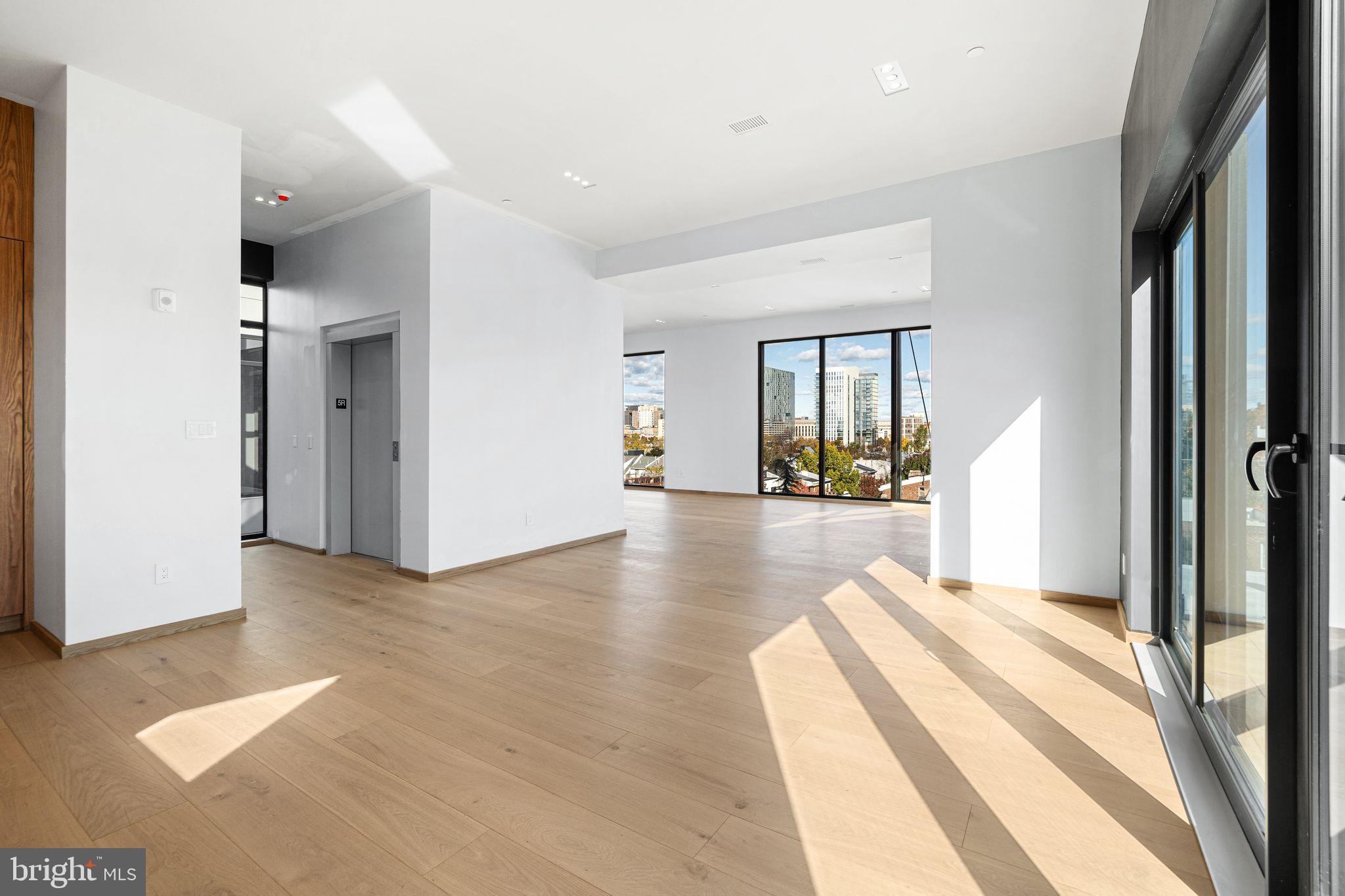 GRADUATE HOSPITAL - Residential