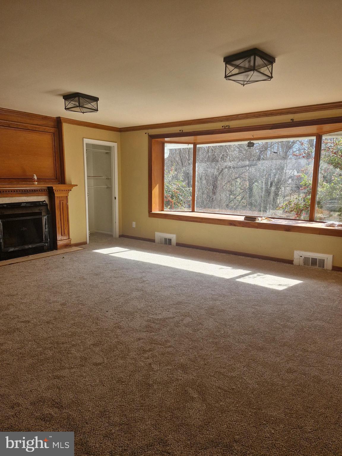 CHESTNUT HILL - Residential Lease