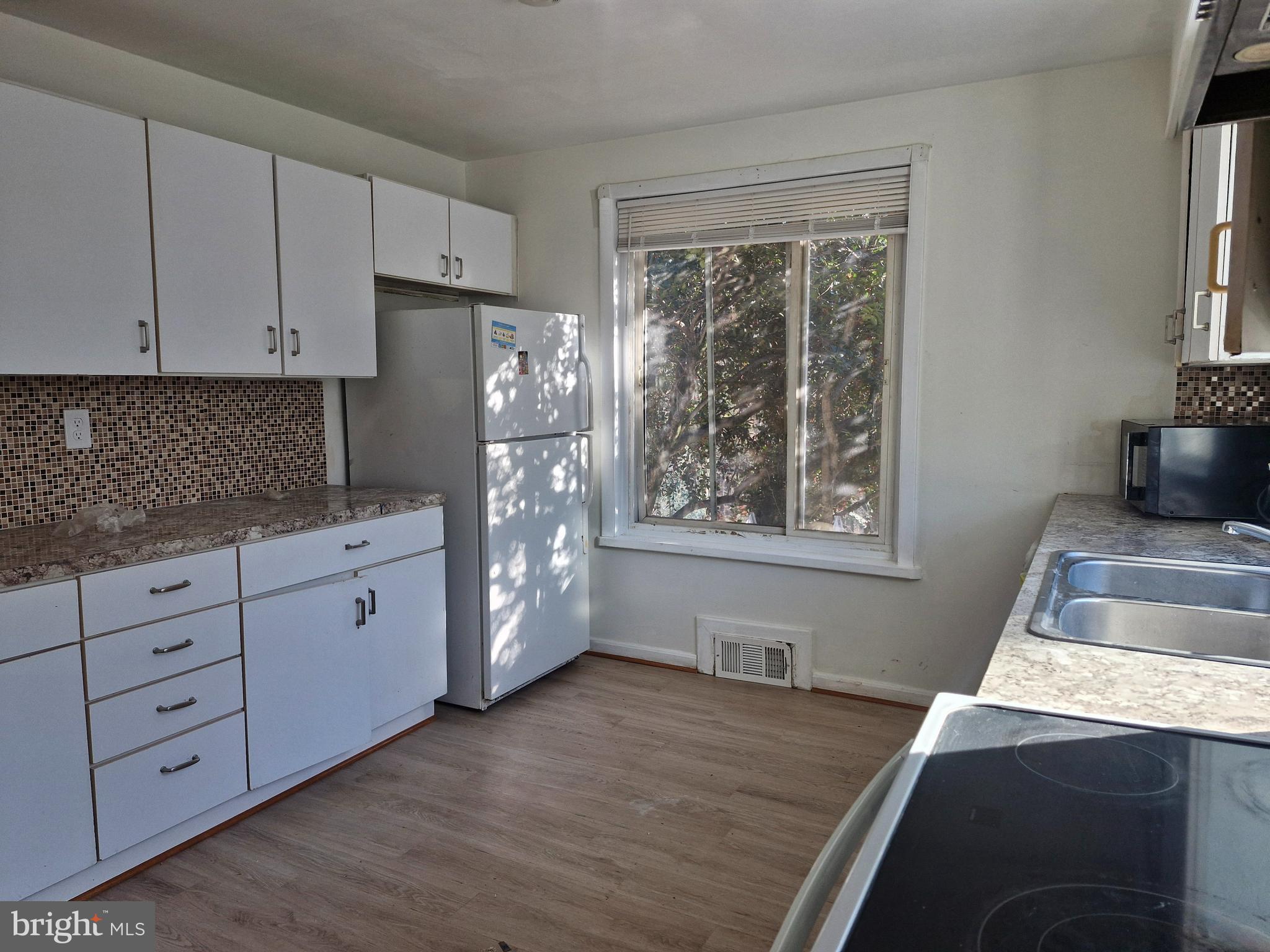 CHESTNUT HILL - Residential Lease