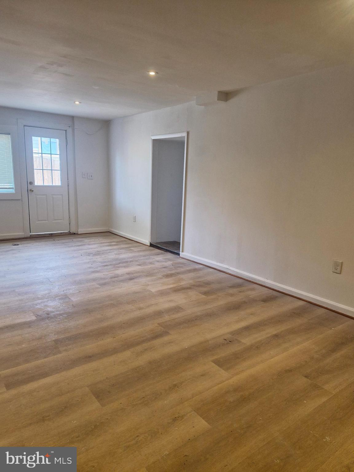 CHESTNUT HILL - Residential Lease