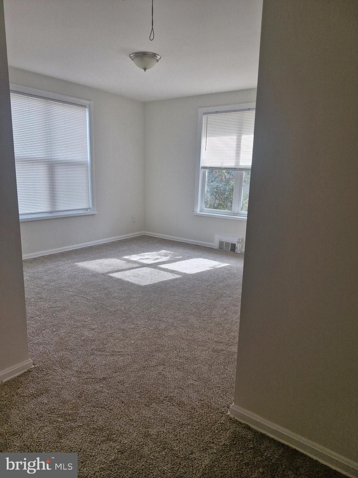 CHESTNUT HILL - Residential Lease