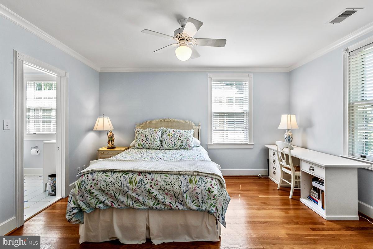 CHEVY CHASE - Residential