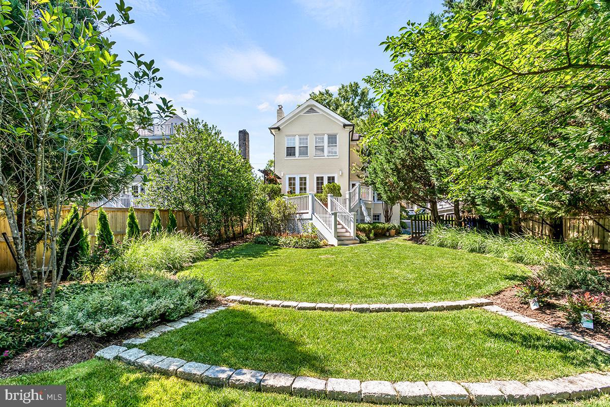 CHEVY CHASE - Residential