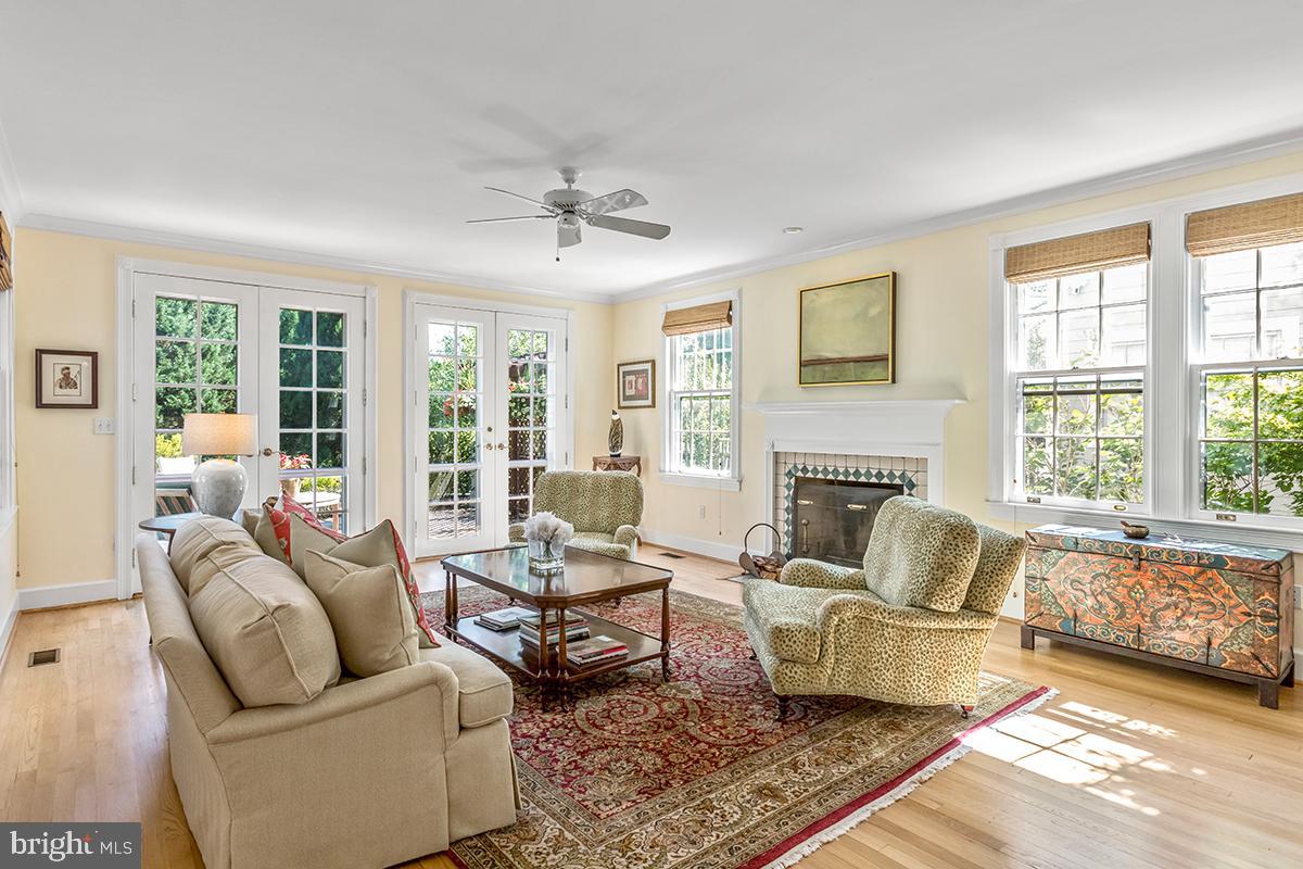 CHEVY CHASE - Residential