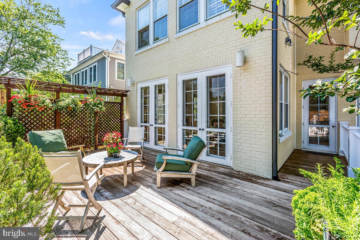 CHEVY CHASE - Residential