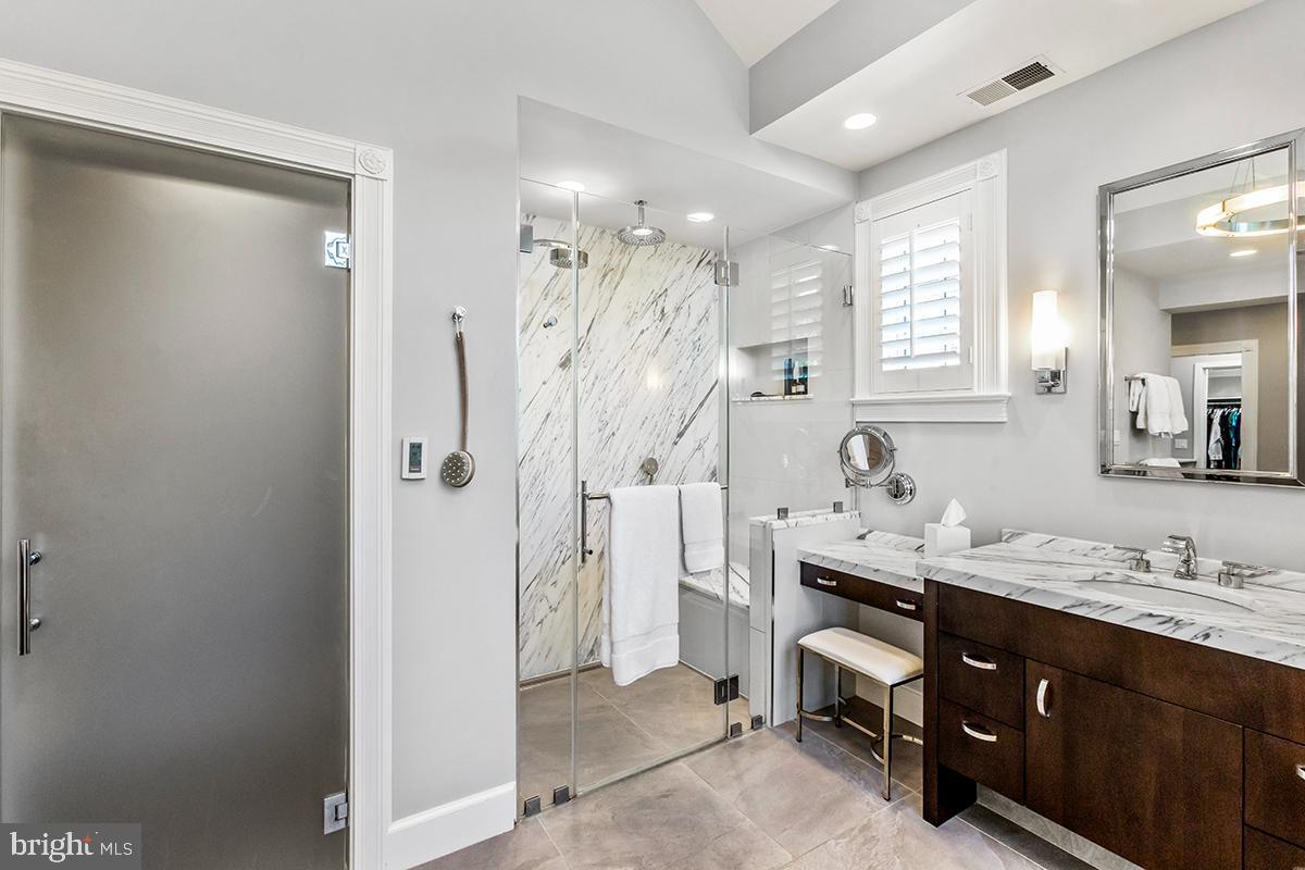 CHEVY CHASE - Residential