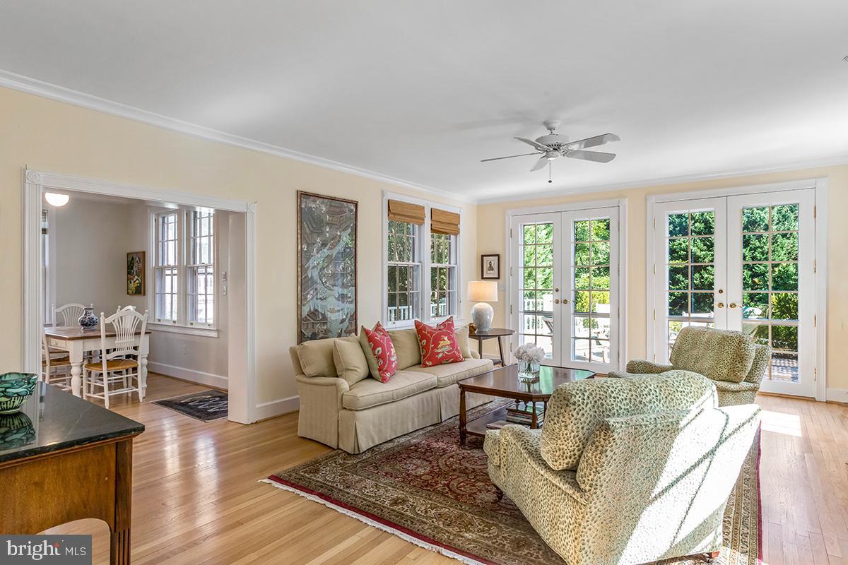 CHEVY CHASE - Residential