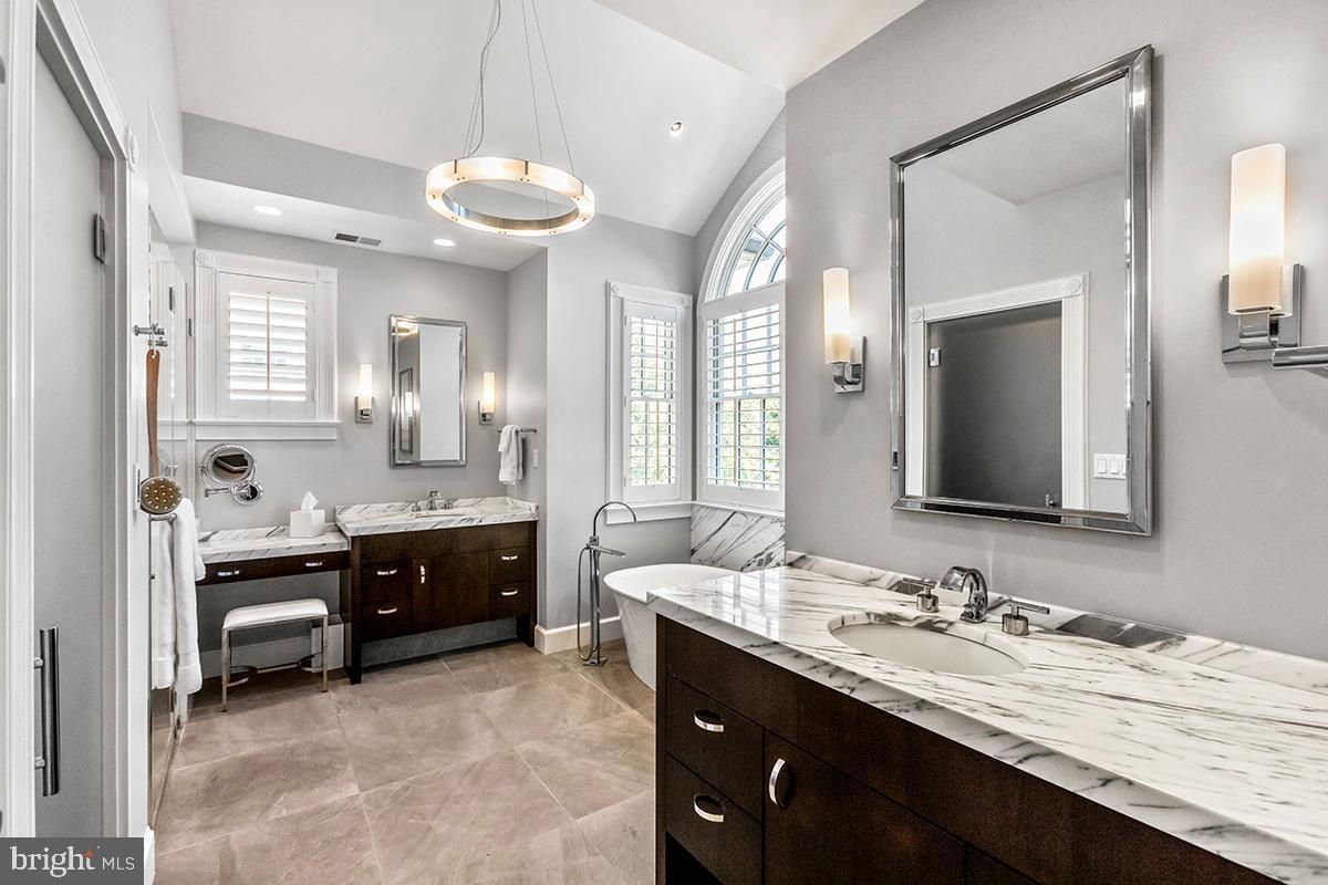 CHEVY CHASE - Residential