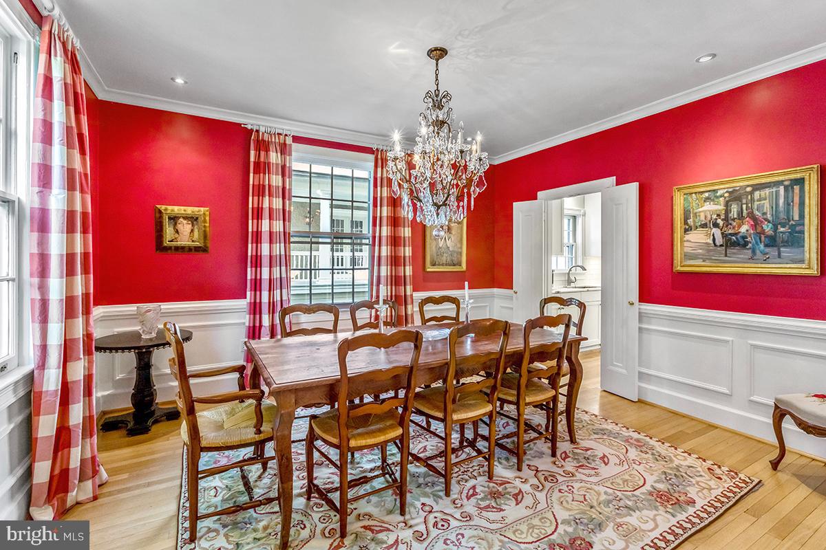 CHEVY CHASE - Residential