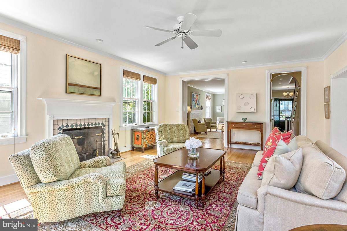 CHEVY CHASE - Residential