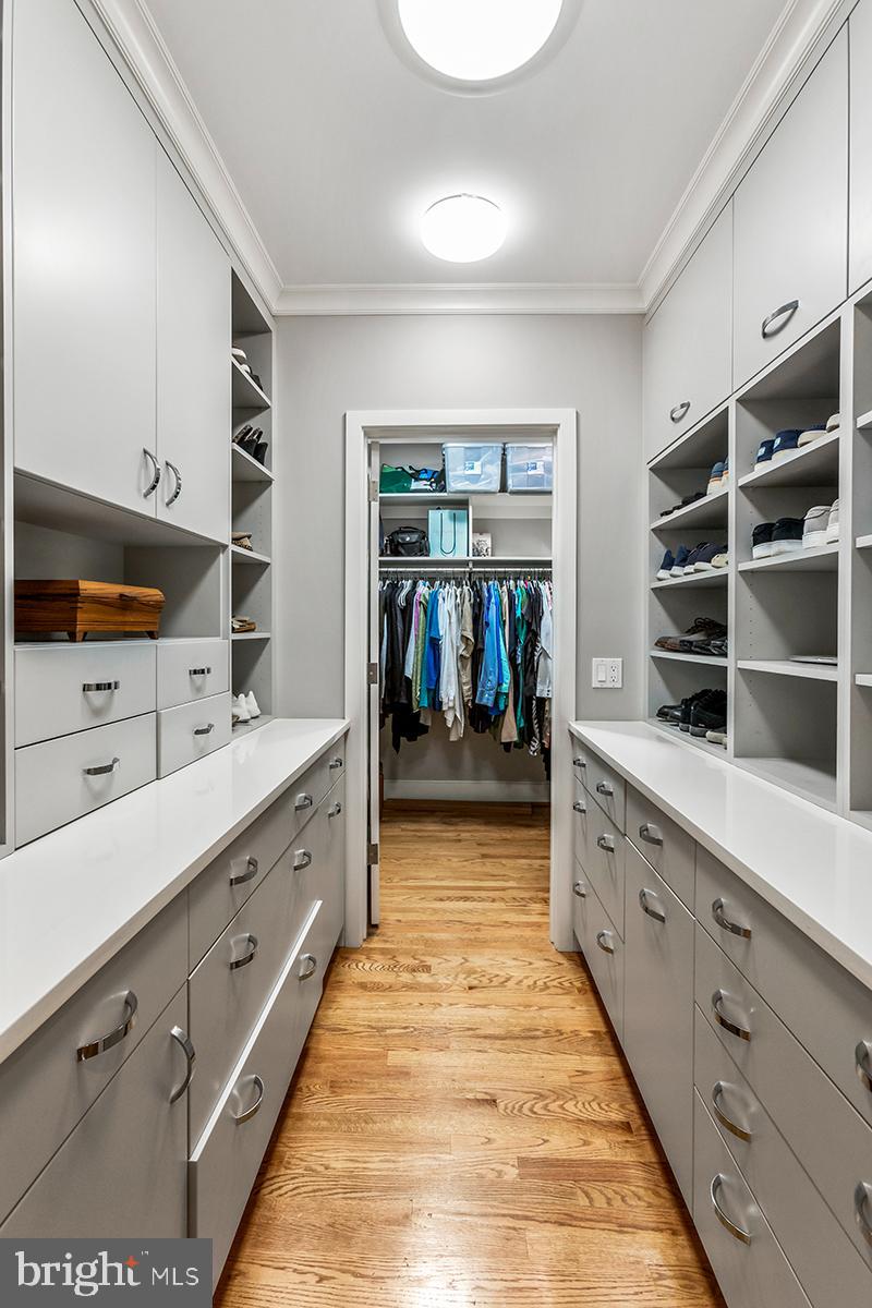 CHEVY CHASE - Residential