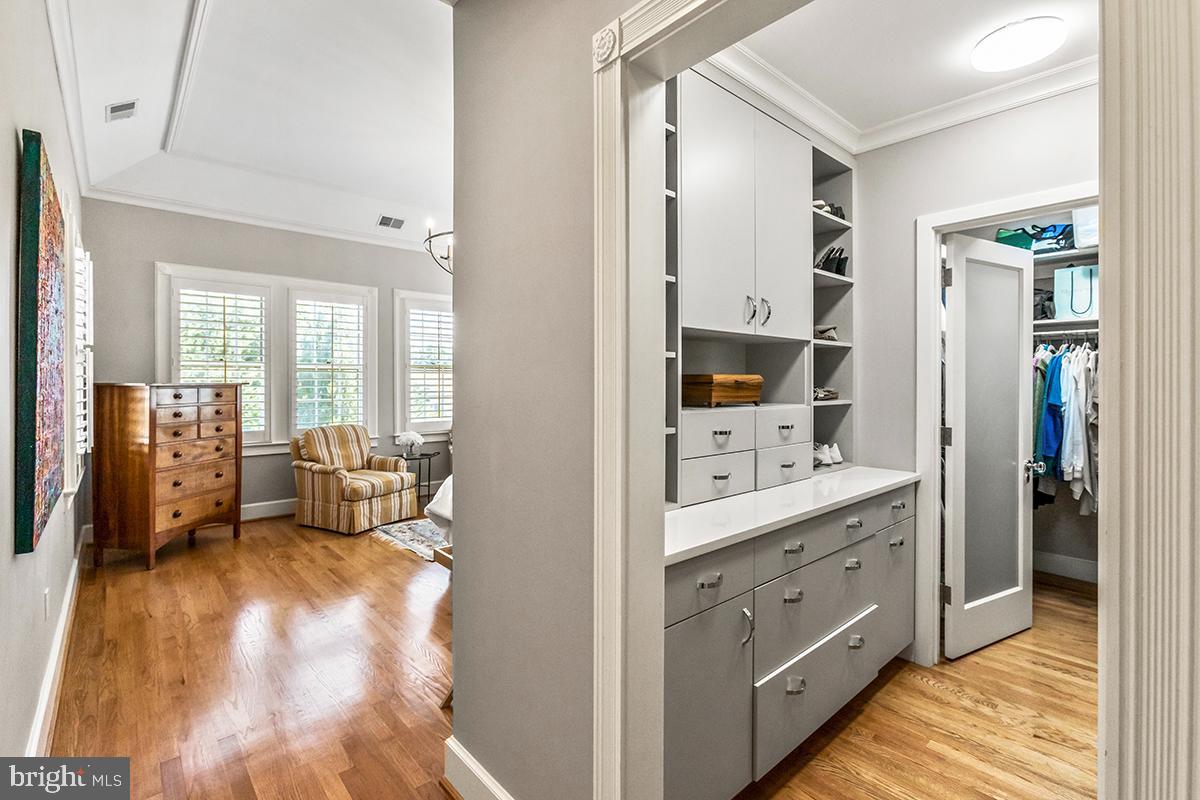 CHEVY CHASE - Residential