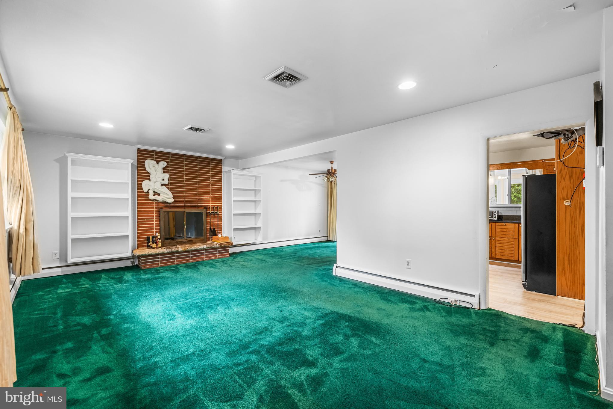 1304 HEATHER HILL ROAD