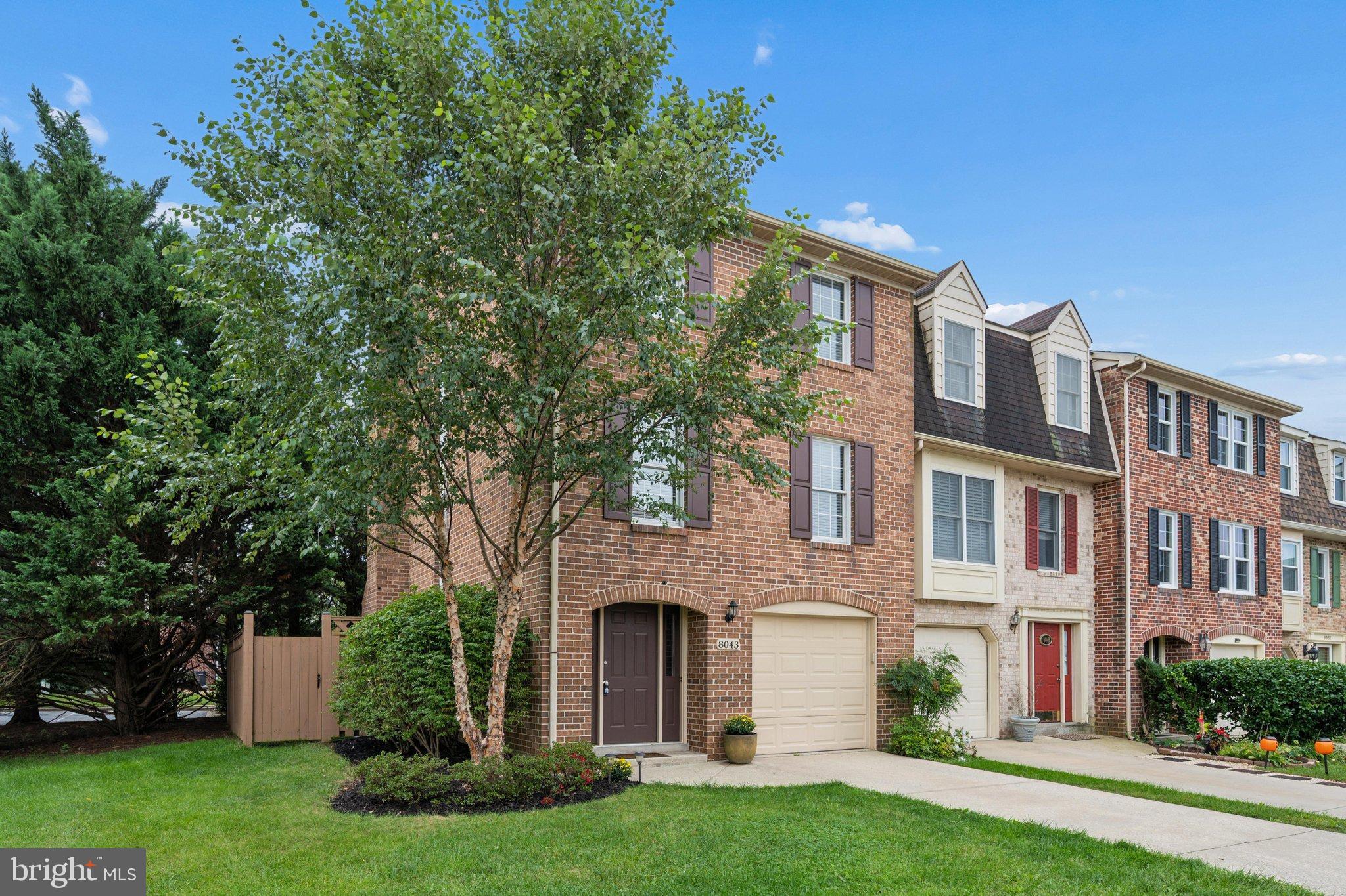 8043 HOLLOW REED COURT