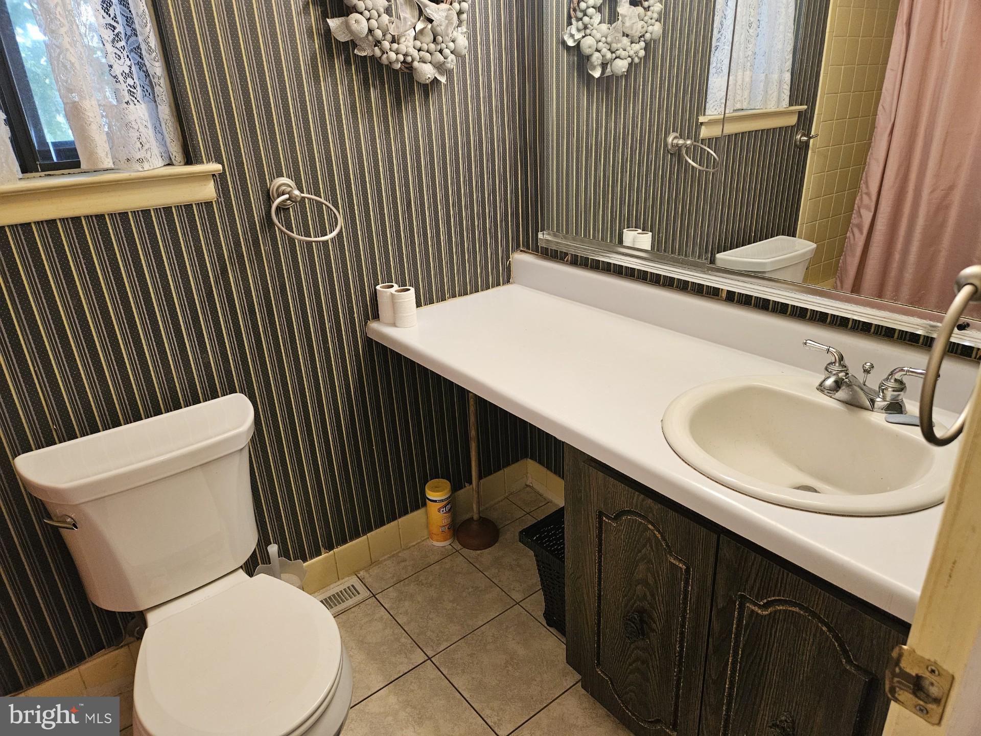 NONE AVA ILABLE - Residential