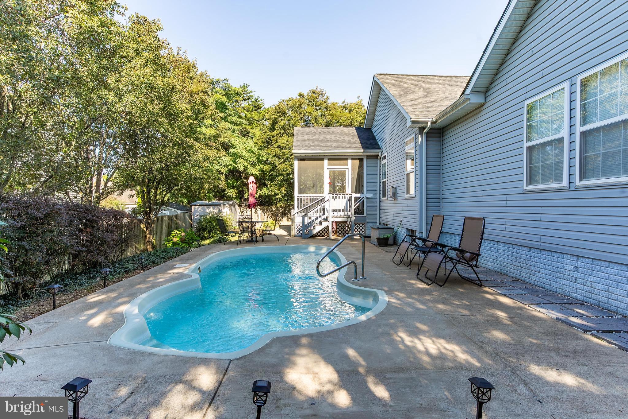 BRIARWOOD ESTATES - Residential