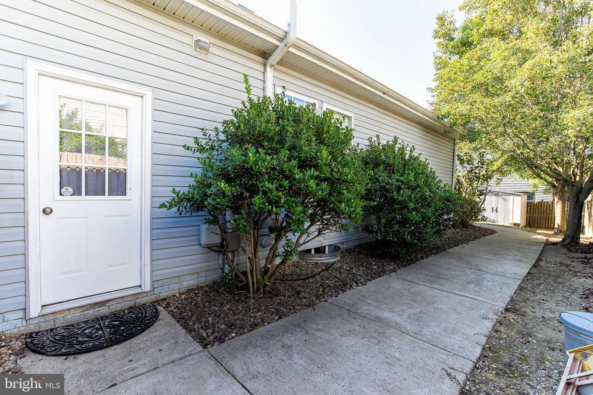 BRIARWOOD ESTATES - Residential