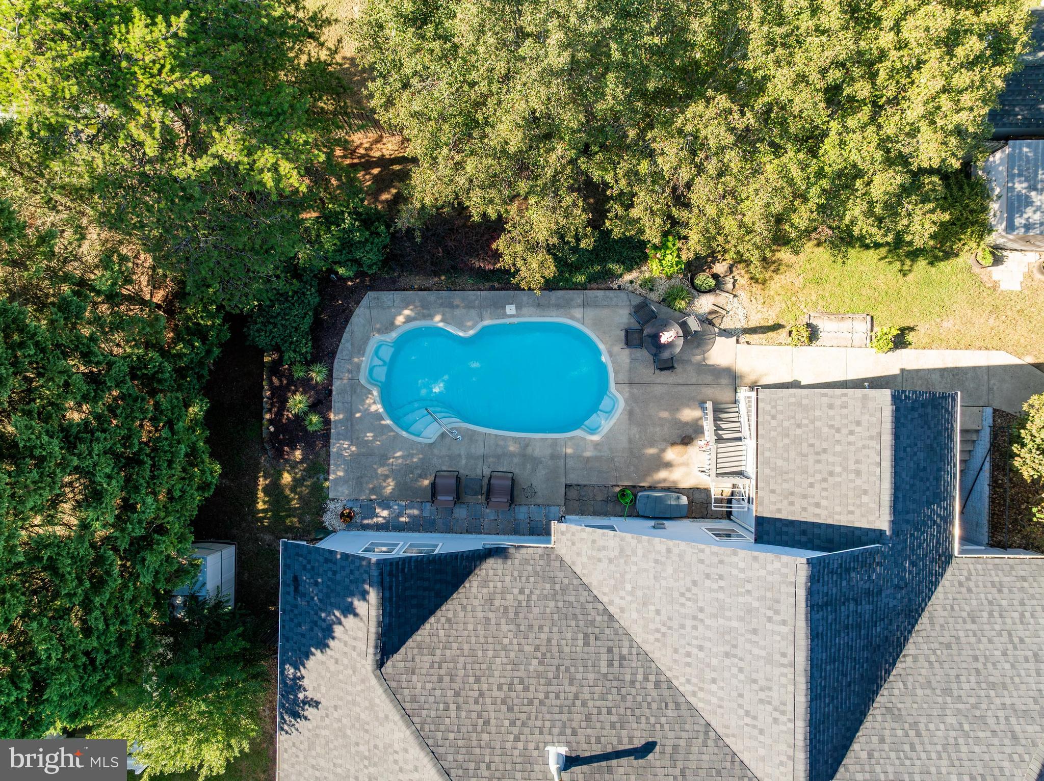 BRIARWOOD ESTATES - Residential