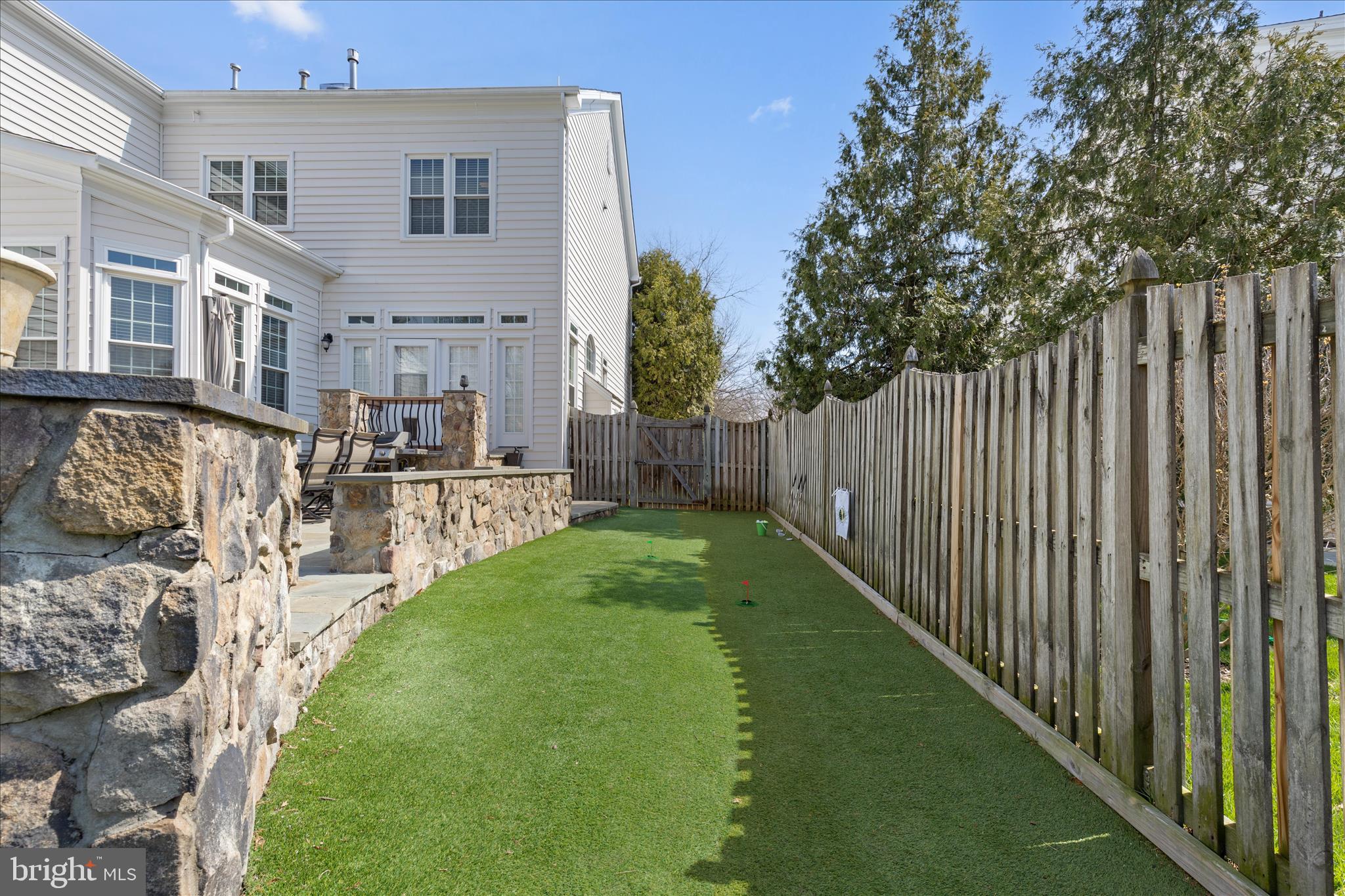 NORTH RIDING - Residential