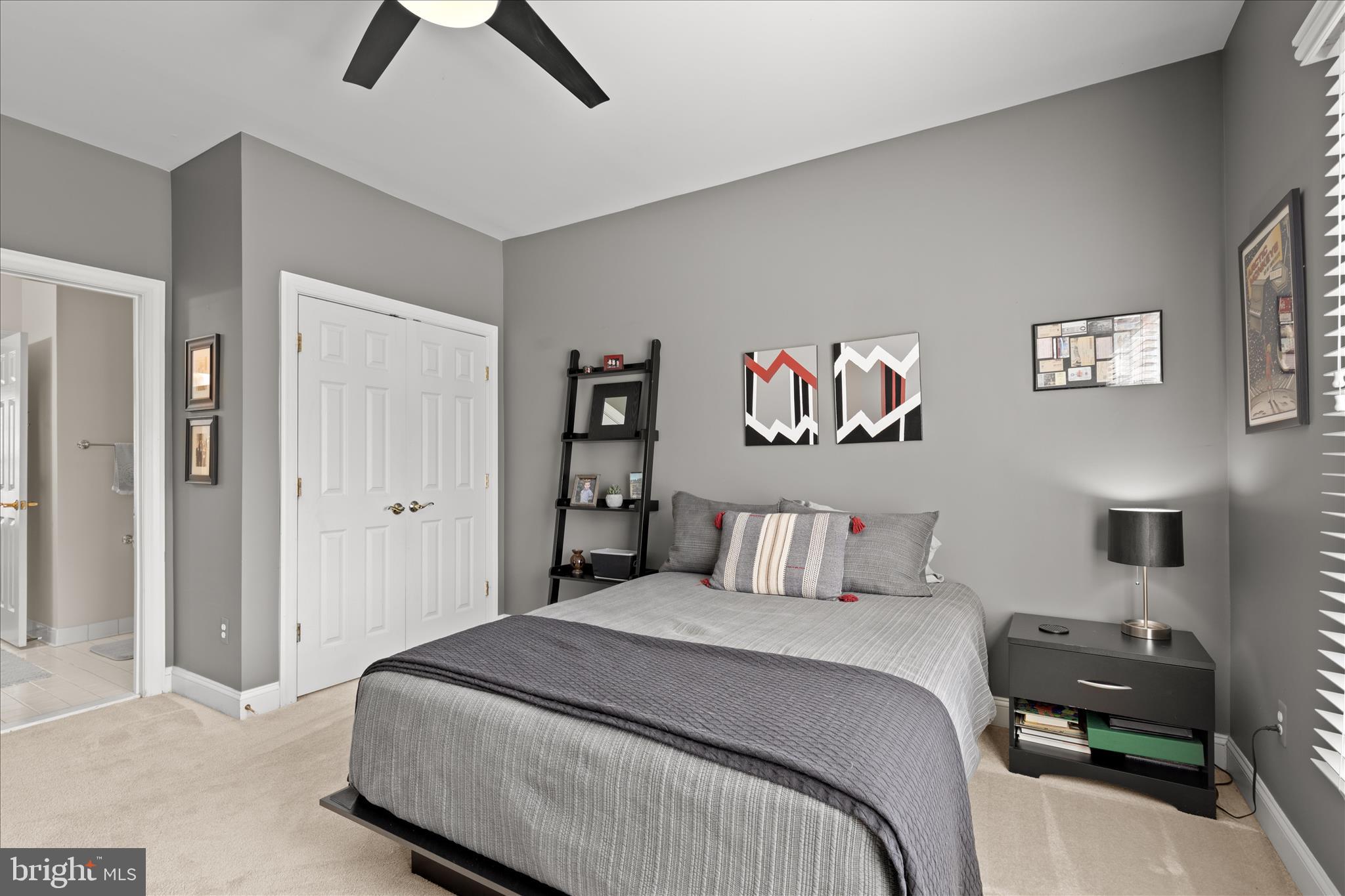 NORTH RIDING - Residential