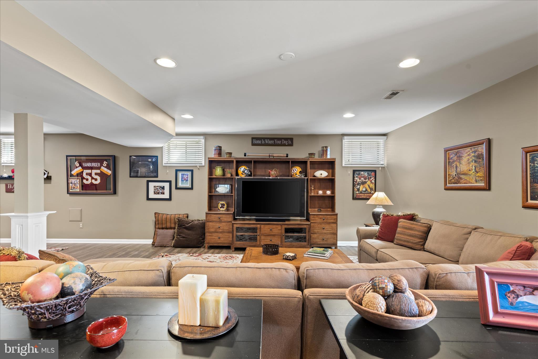 NORTH RIDING - Residential