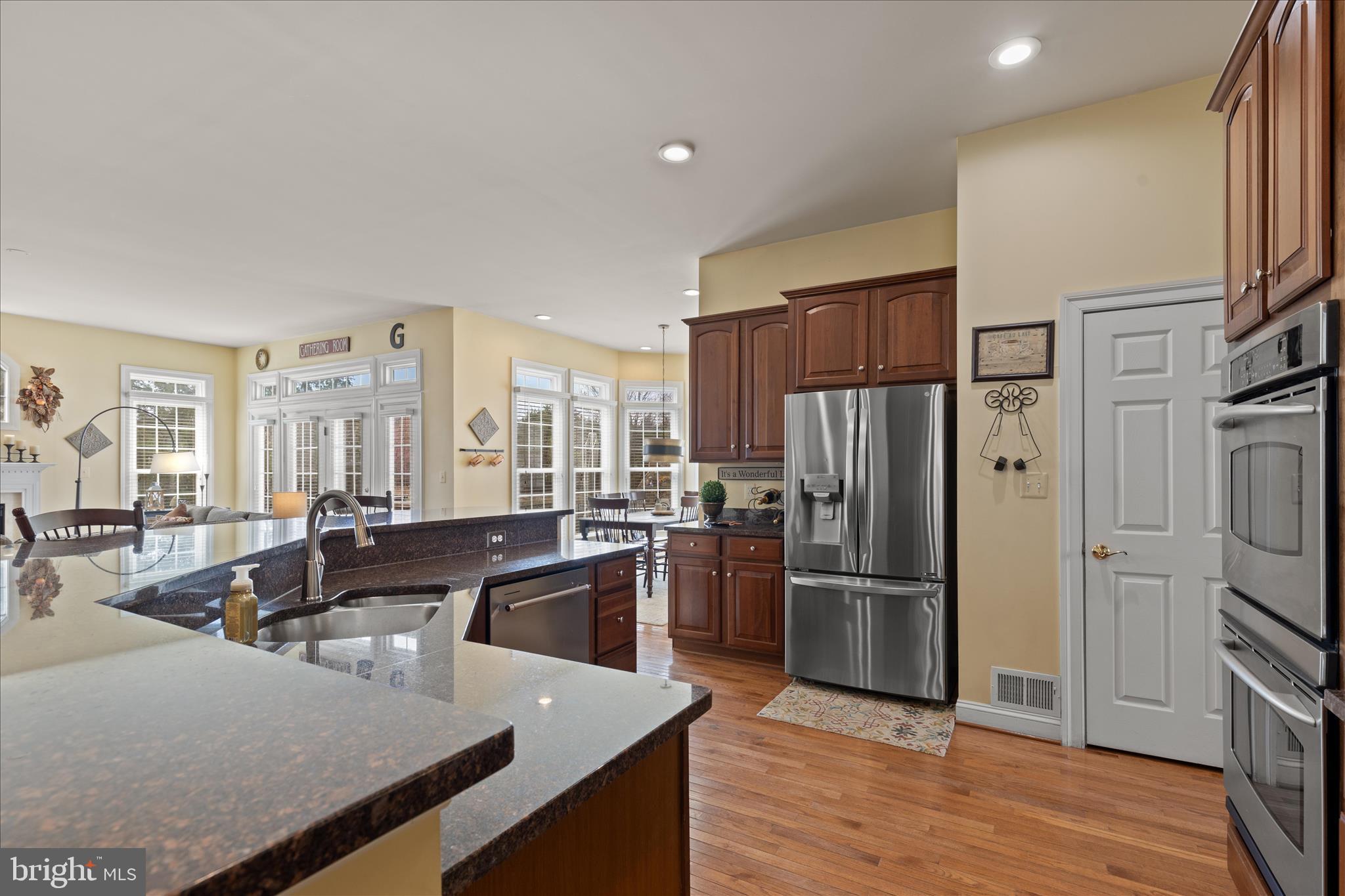 NORTH RIDING - Residential