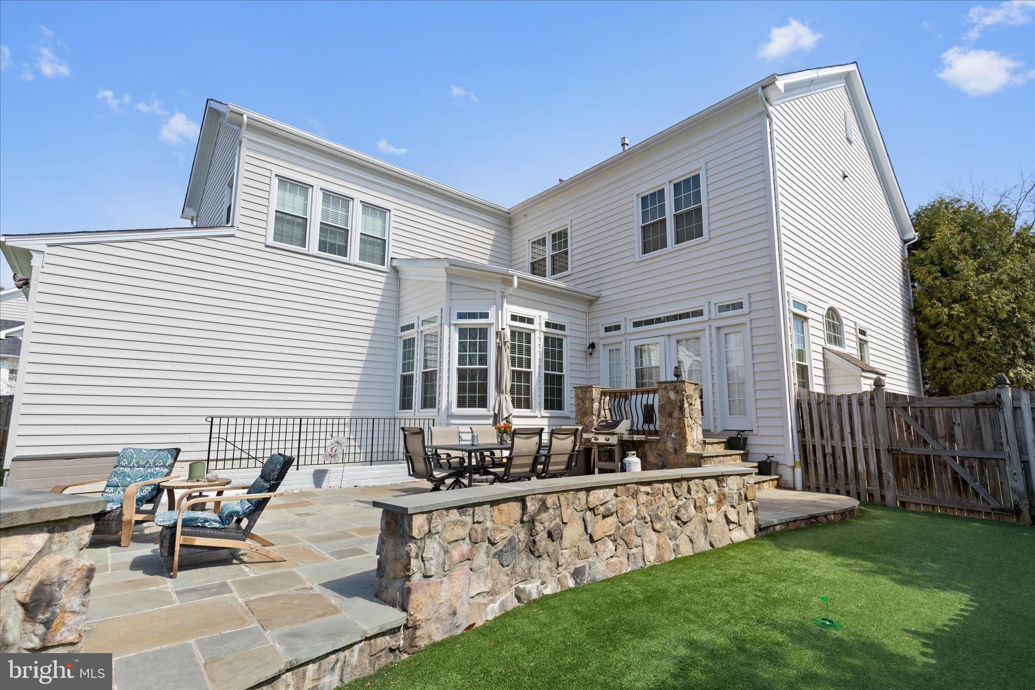 NORTH RIDING - Residential