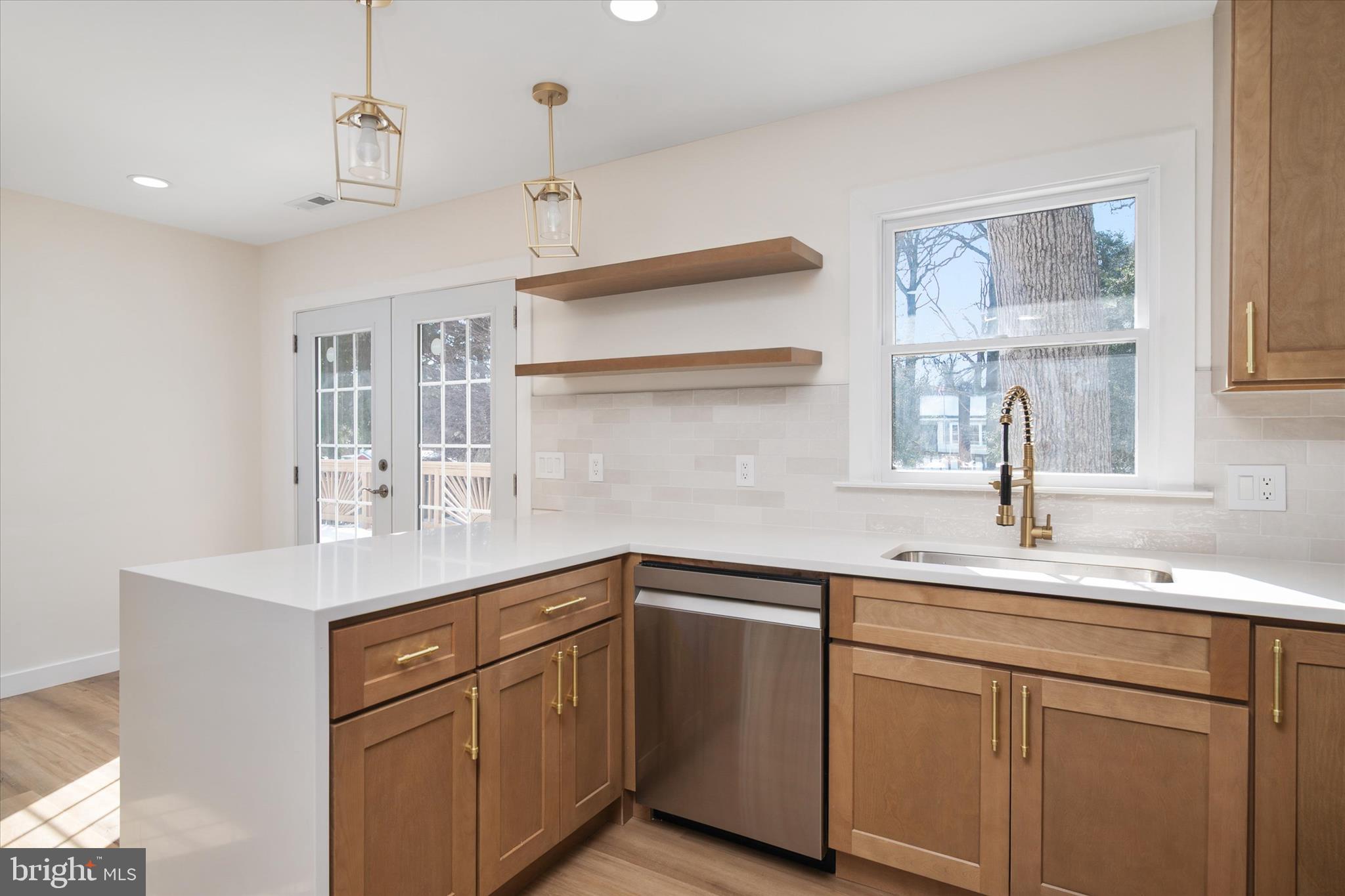 ARDEN ON THE SEVERN - Residential