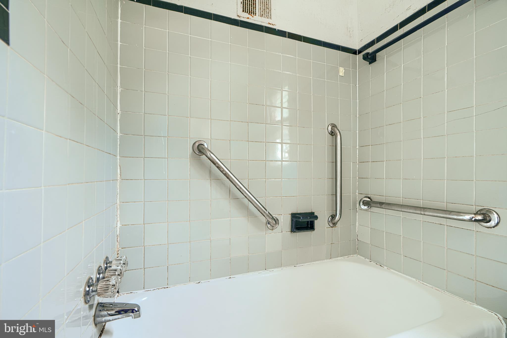 HILLCREST HEIGHTS - Residential